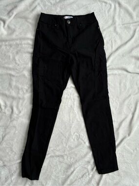 YMI Black High Rise Skinny Cargo Jeans Size M
